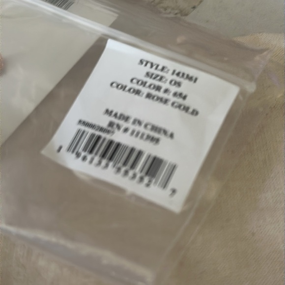 NEW TORY BURCH 143361 ROSE GOLD TORY BURCH LOGO WOMENS STUD EARRING + BAG - Picture 7 of 8